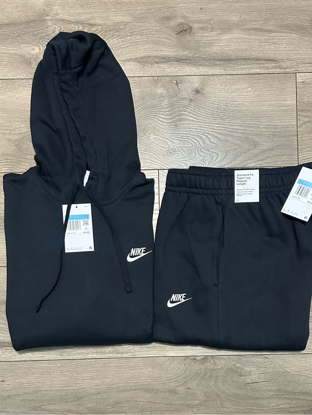 Nike Men’s Black Hoodie & Jogger Set Size Medium NWT